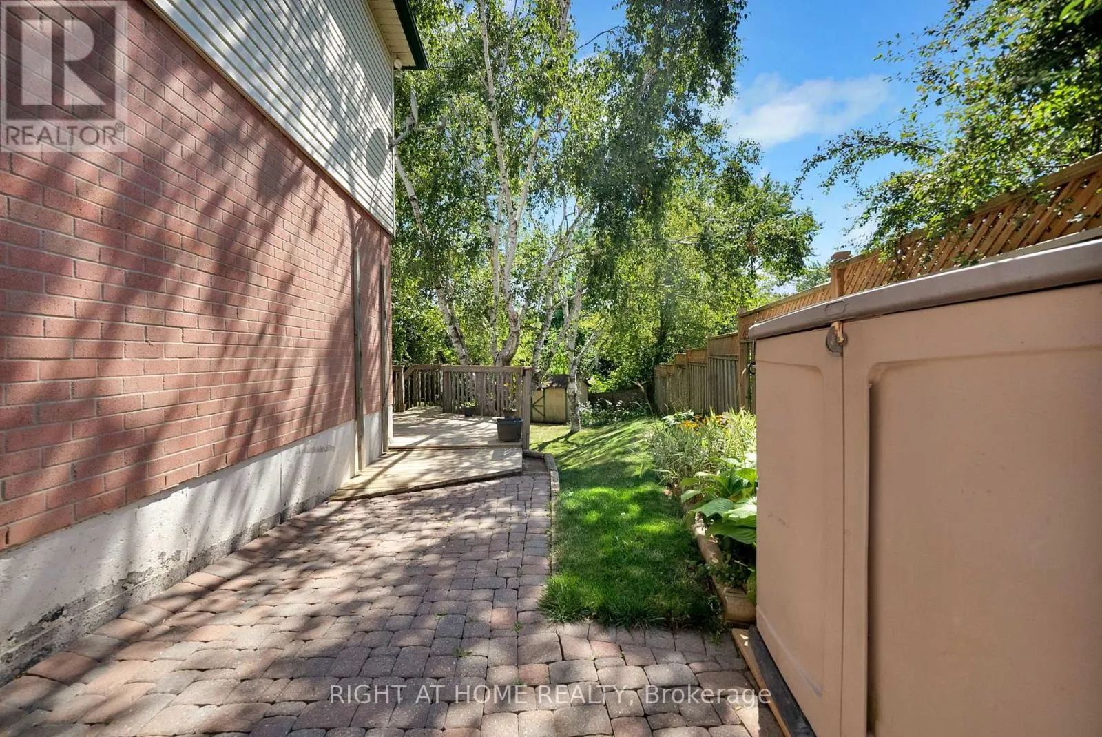 7 HAILEY COURT