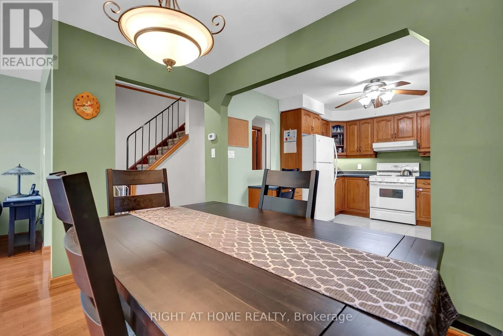 7 HAILEY COURT