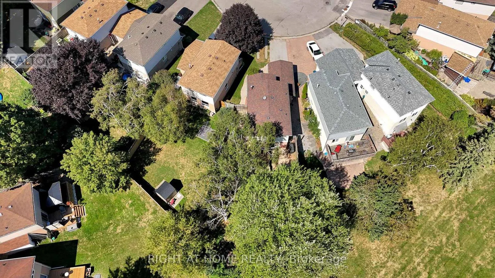 7 HAILEY COURT