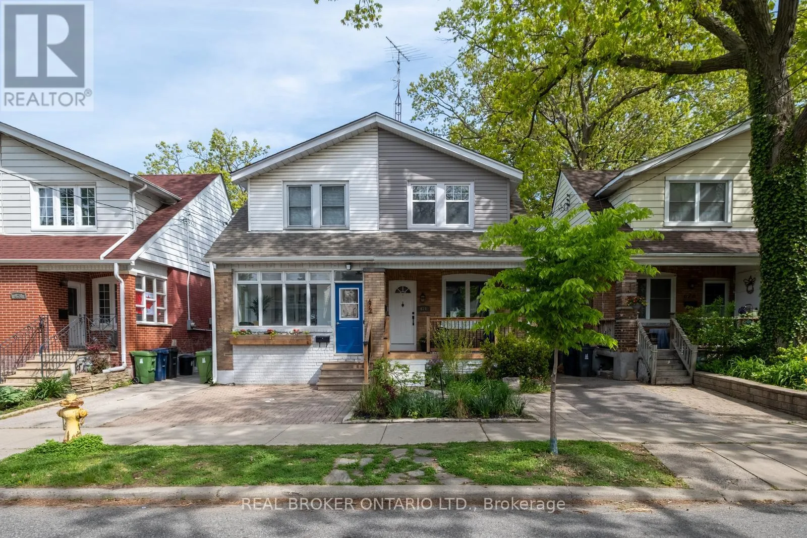 674 MILVERTON BOULEVARD