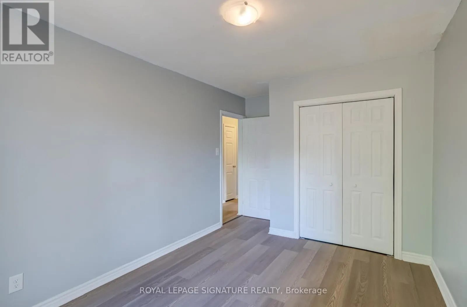 4 STILLBROOK COURT