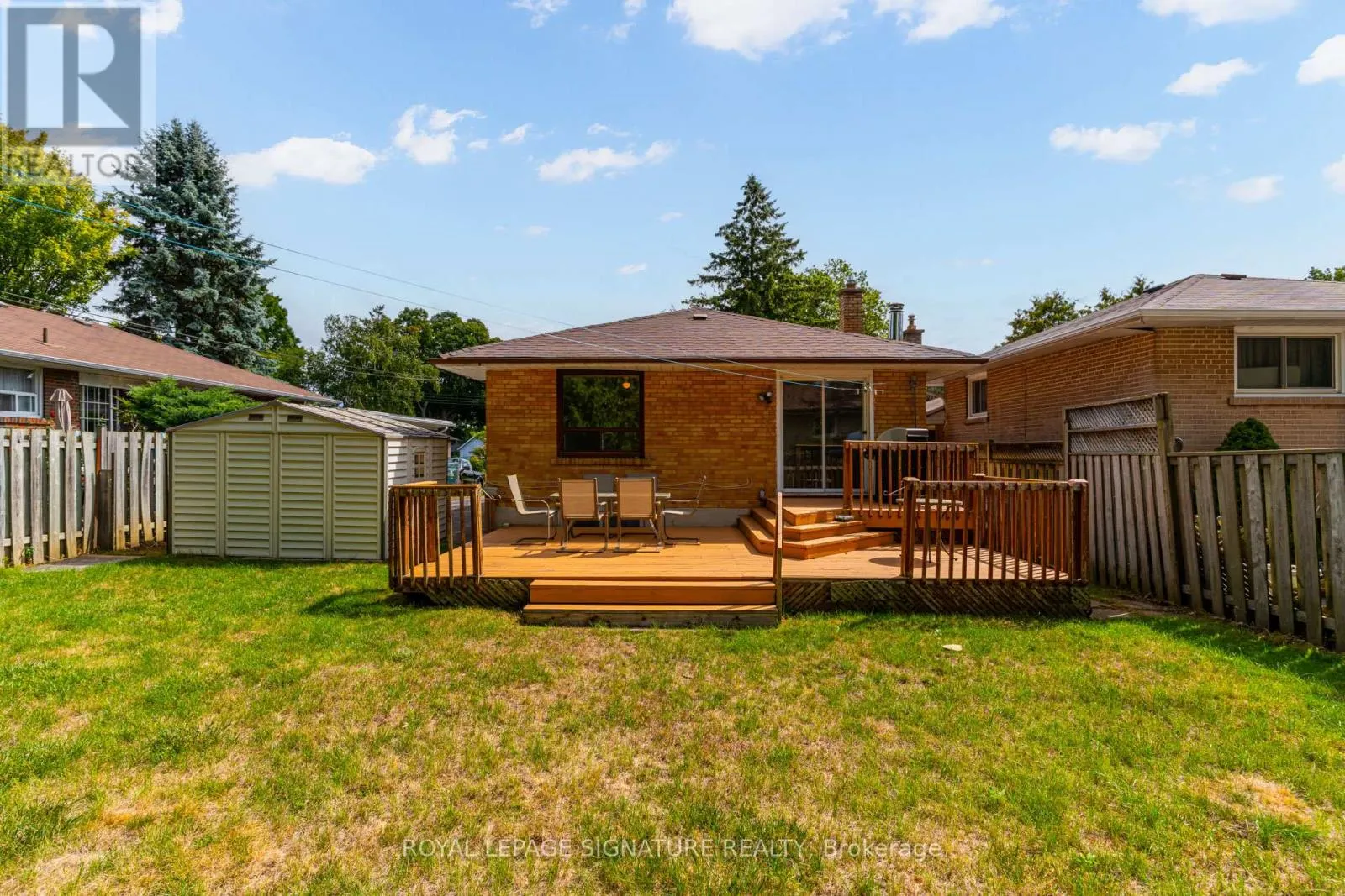 4 STILLBROOK COURT