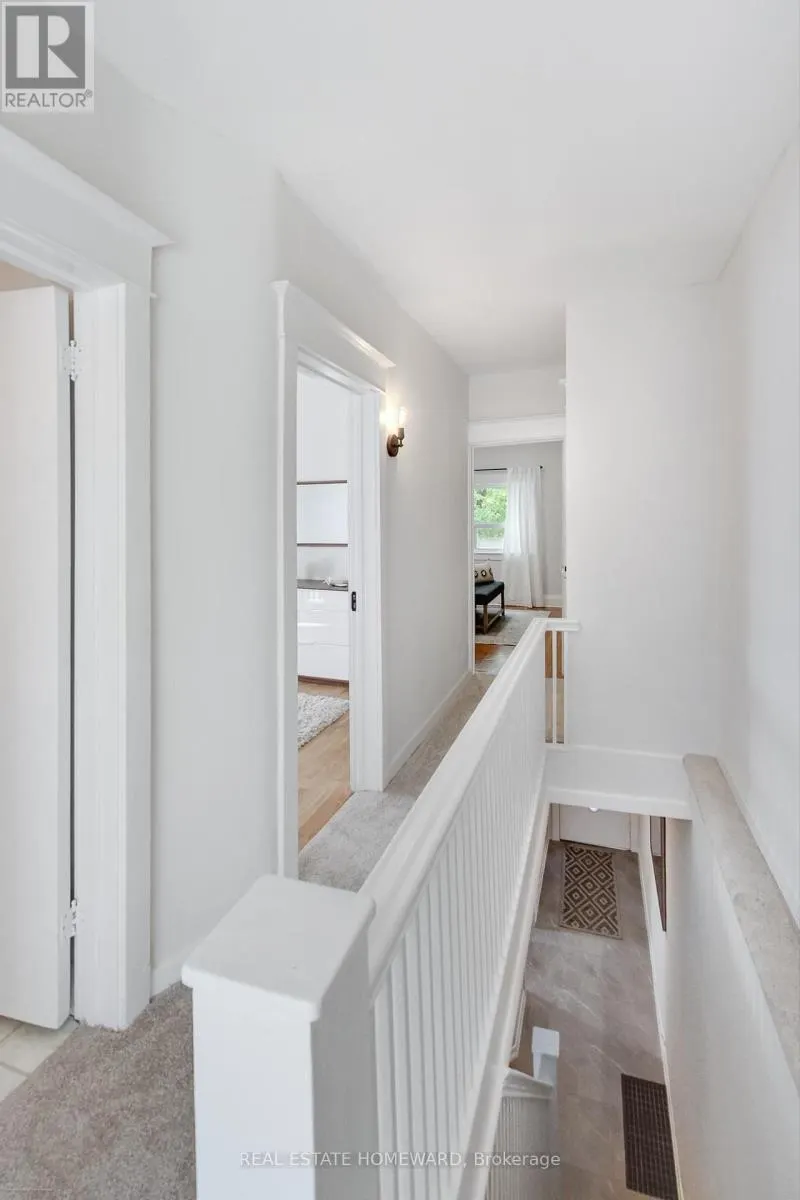111 PARKMOUNT ROAD