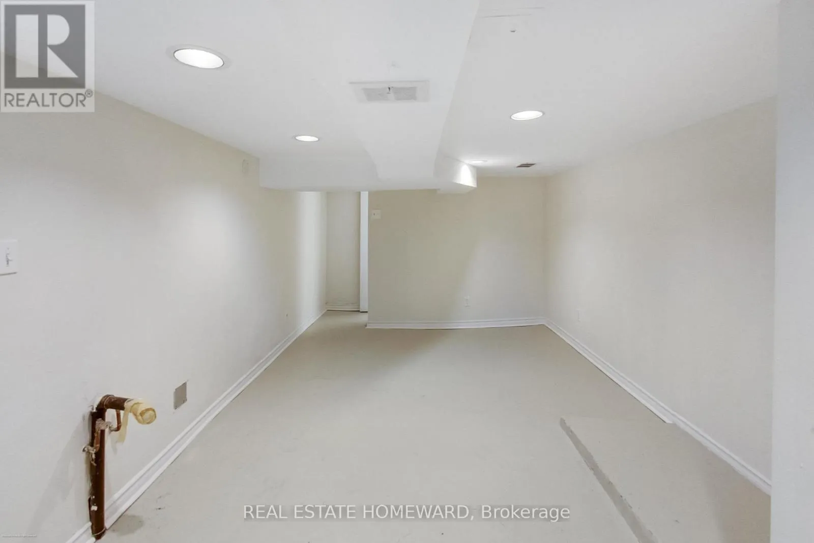 111 PARKMOUNT ROAD