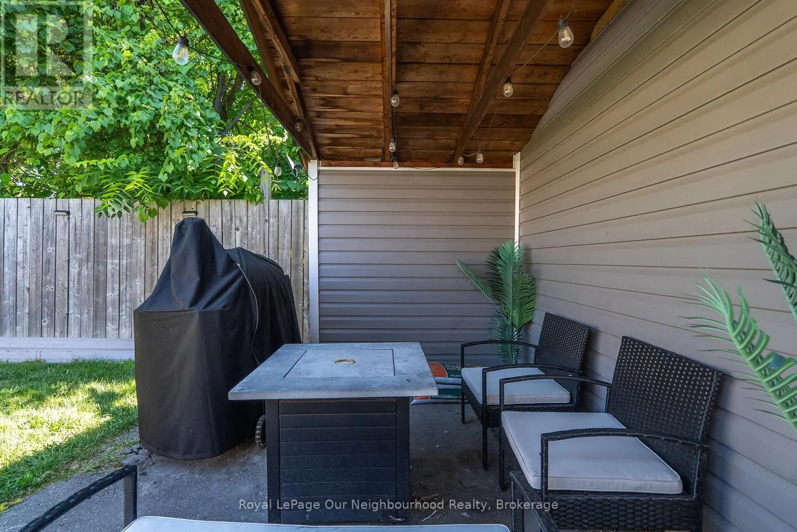 319 DIVISION STREET