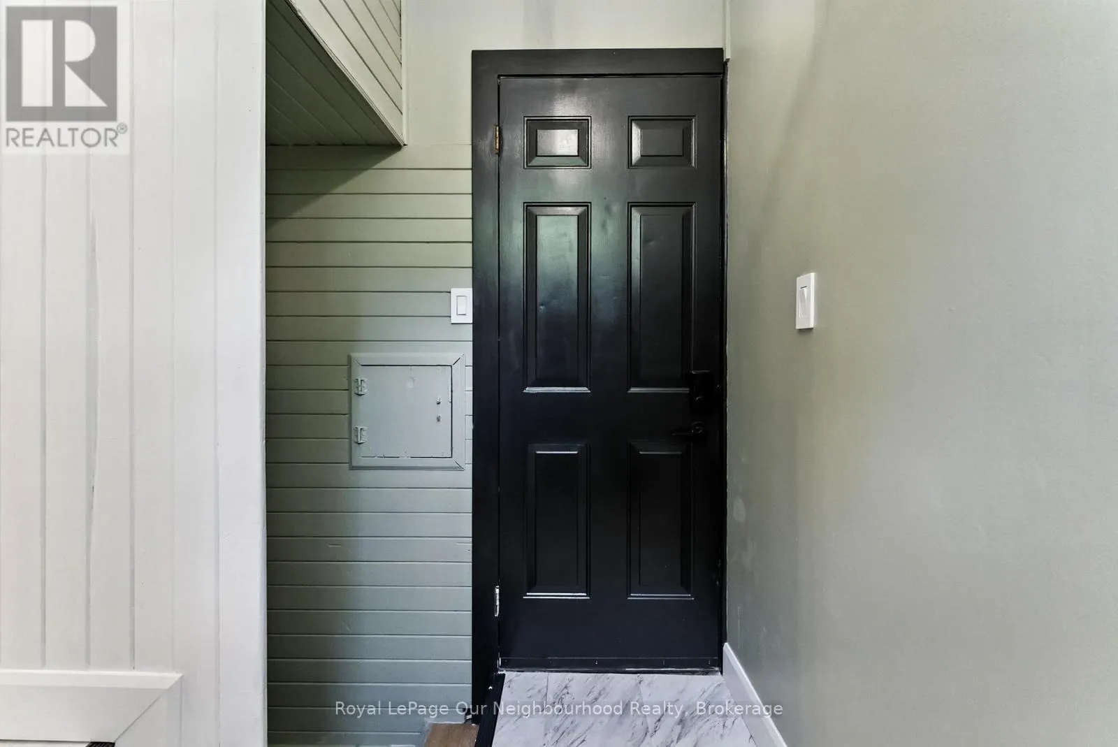 319 DIVISION STREET
