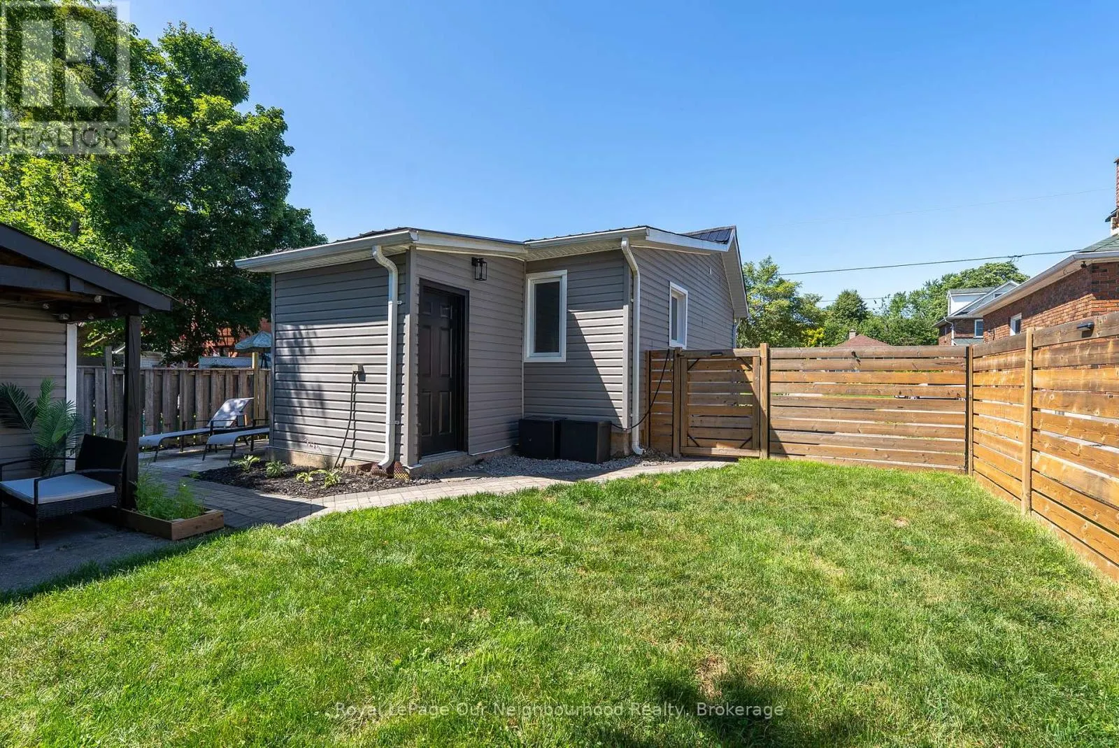 319 DIVISION STREET