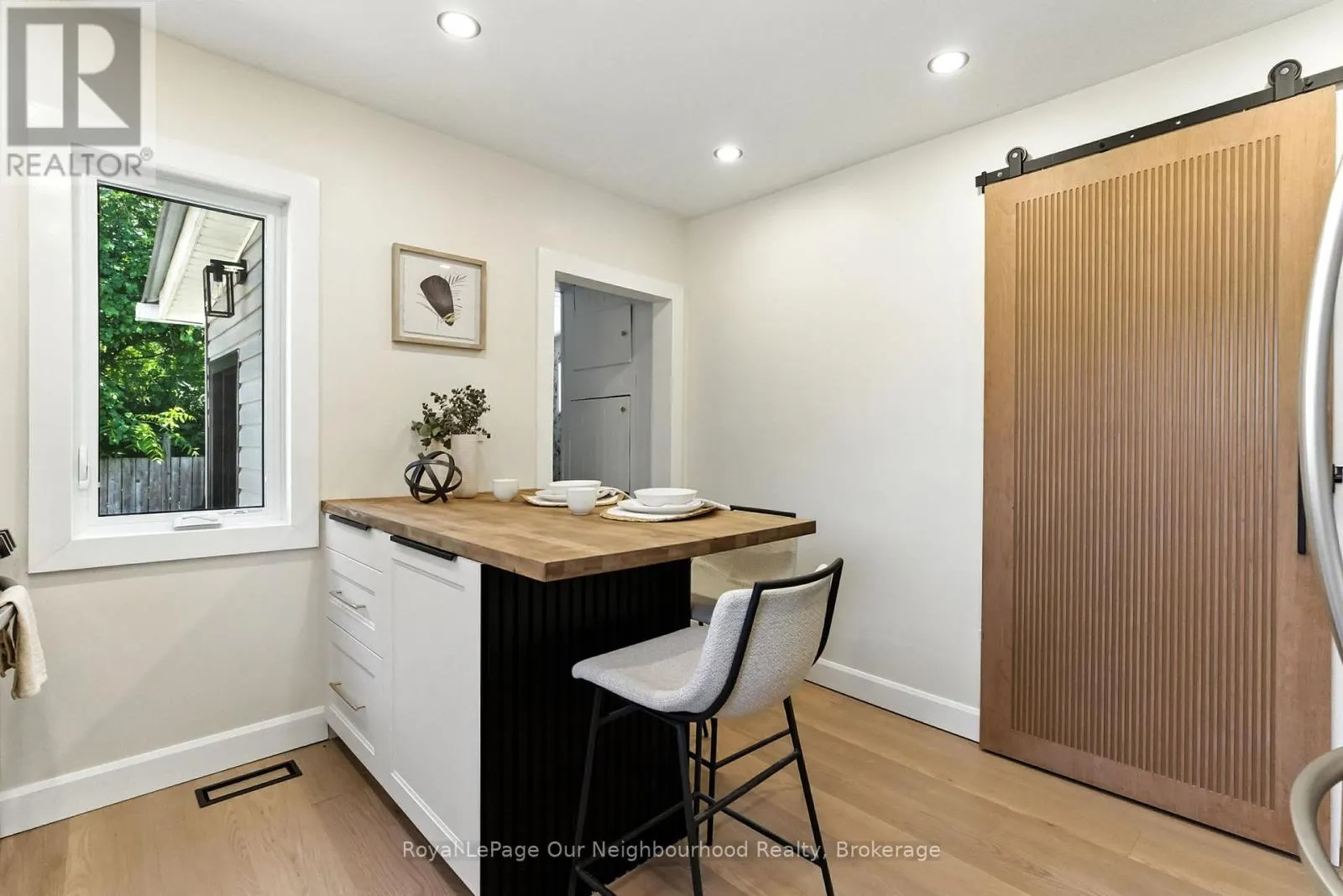 319 DIVISION STREET