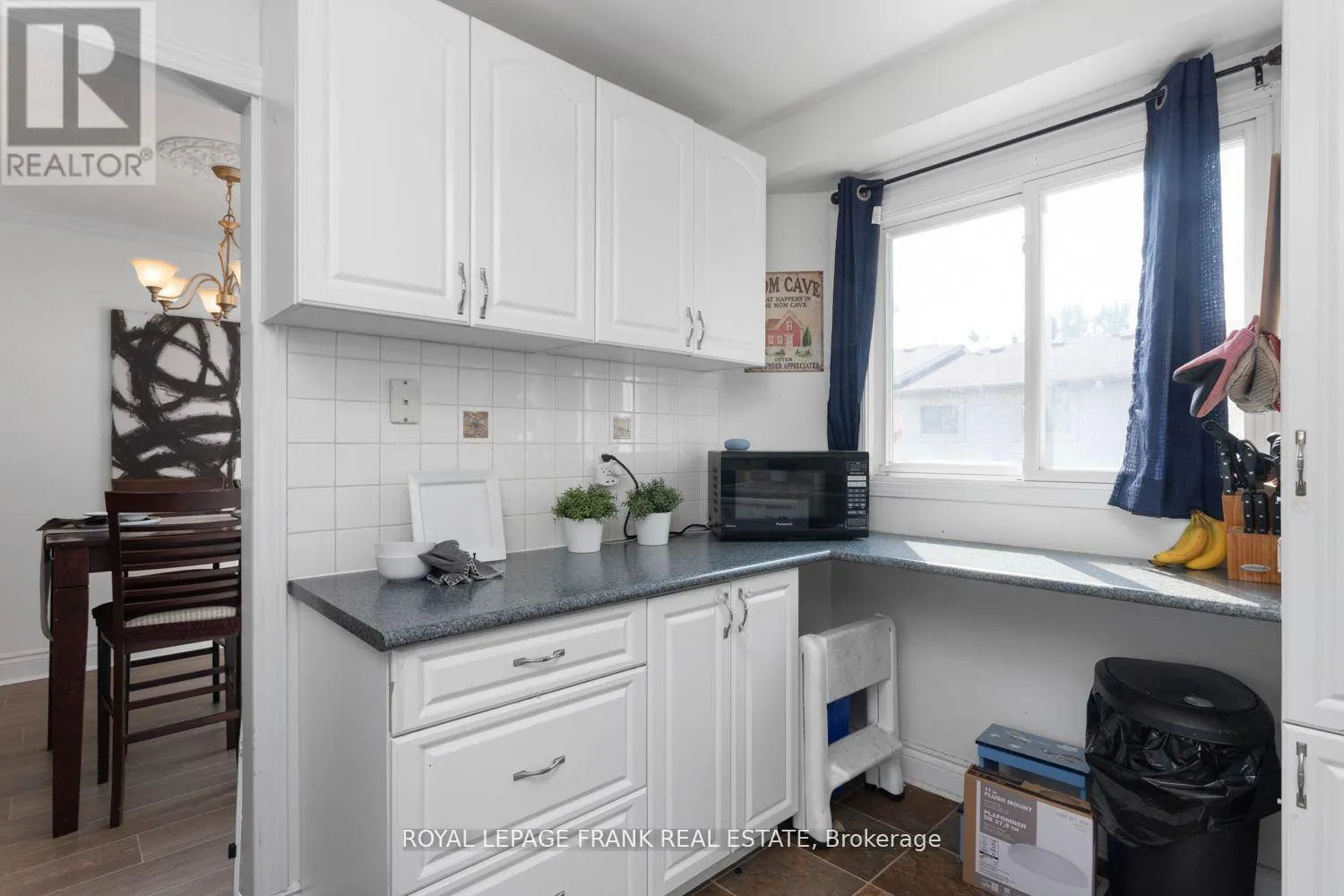 42 - 700 HARMONY ROAD N, #42