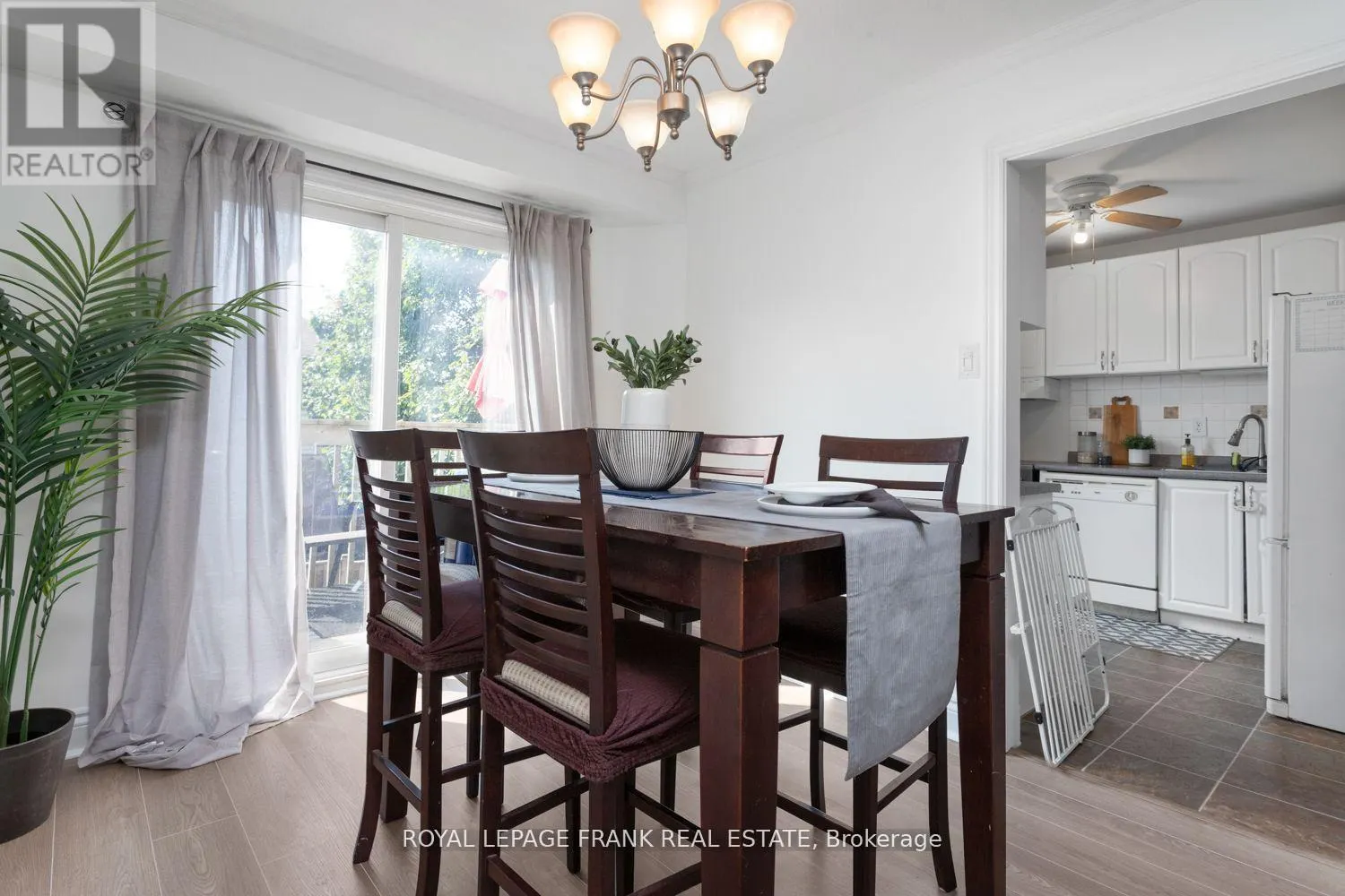 42 - 700 HARMONY ROAD N, #42