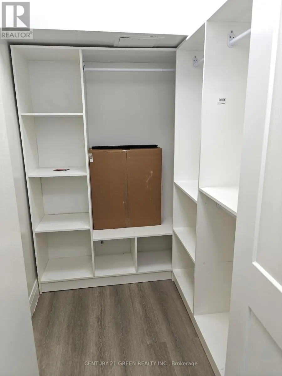 1206 - 4 PARK VISTA