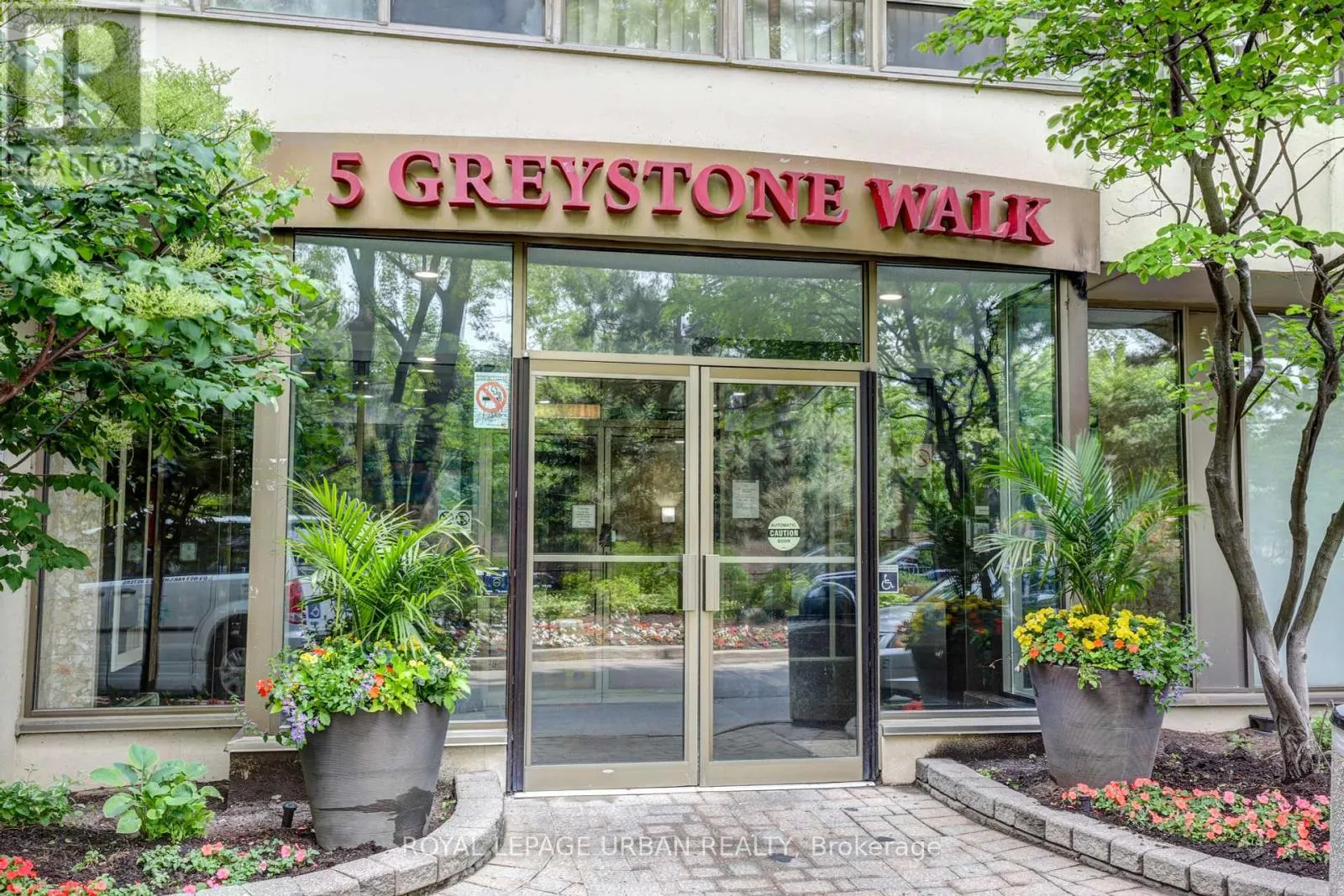 1905 - 5 GREYSTONE WALK DRIVE