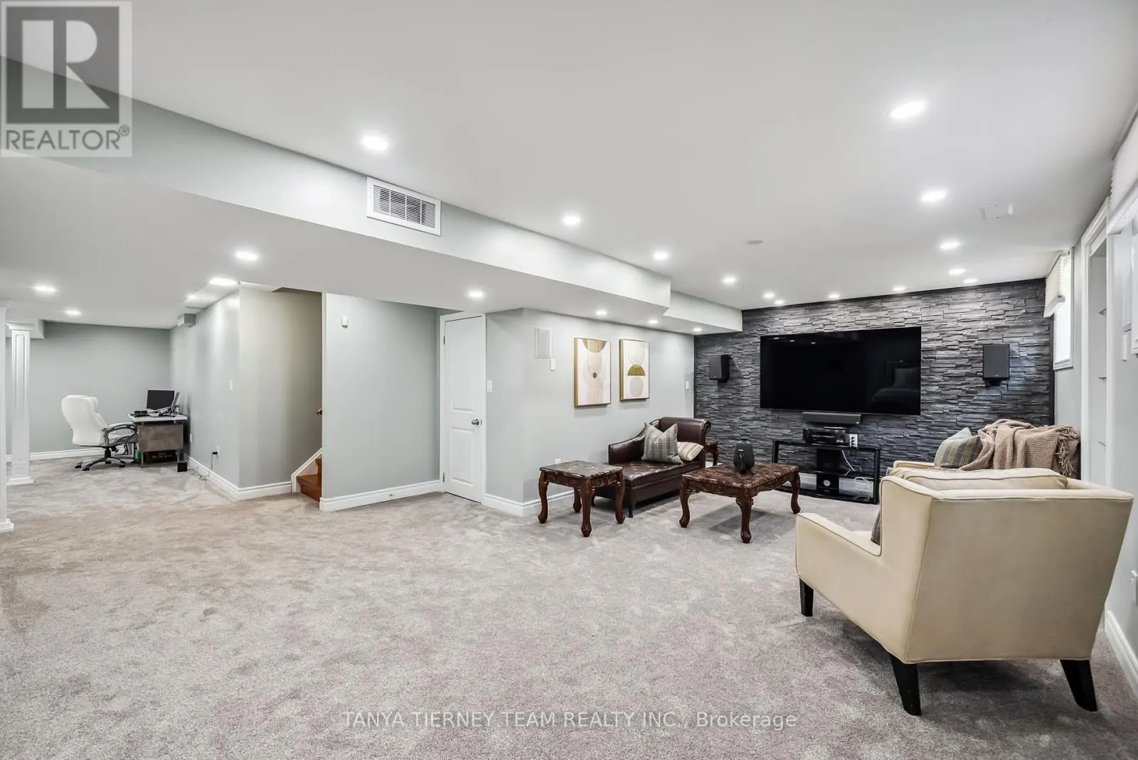 165 RIVERS EDGE PLACE