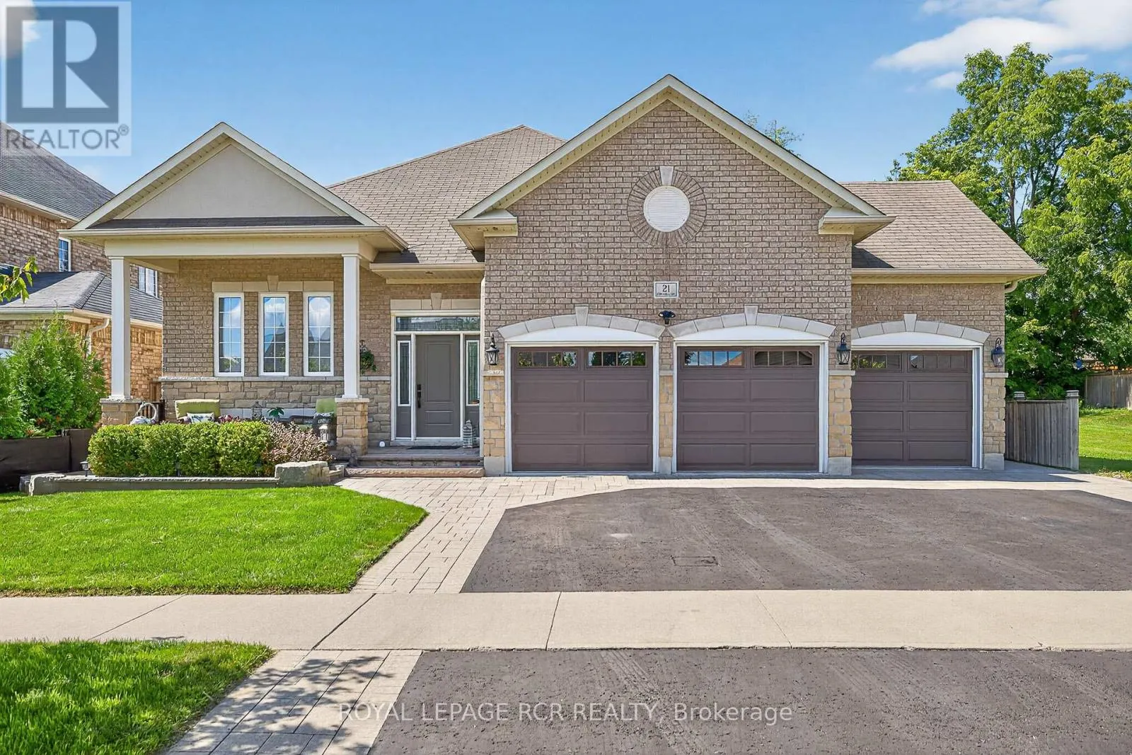 21 CORVINELLI DRIVE