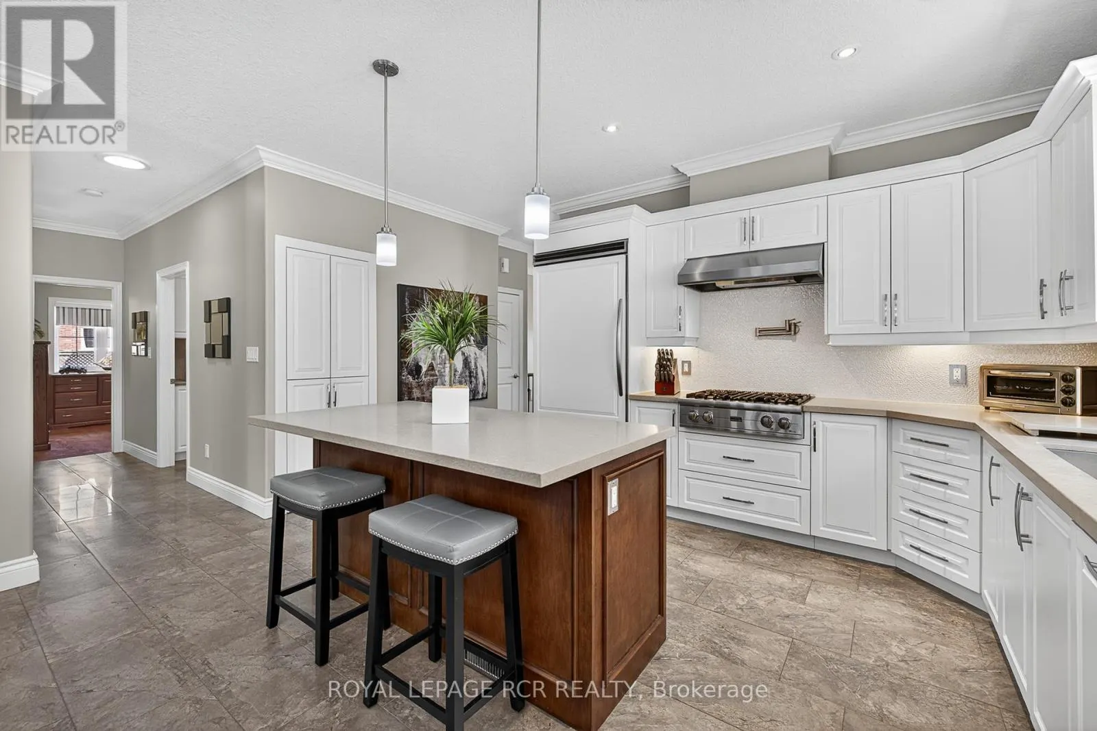 21 CORVINELLI DRIVE