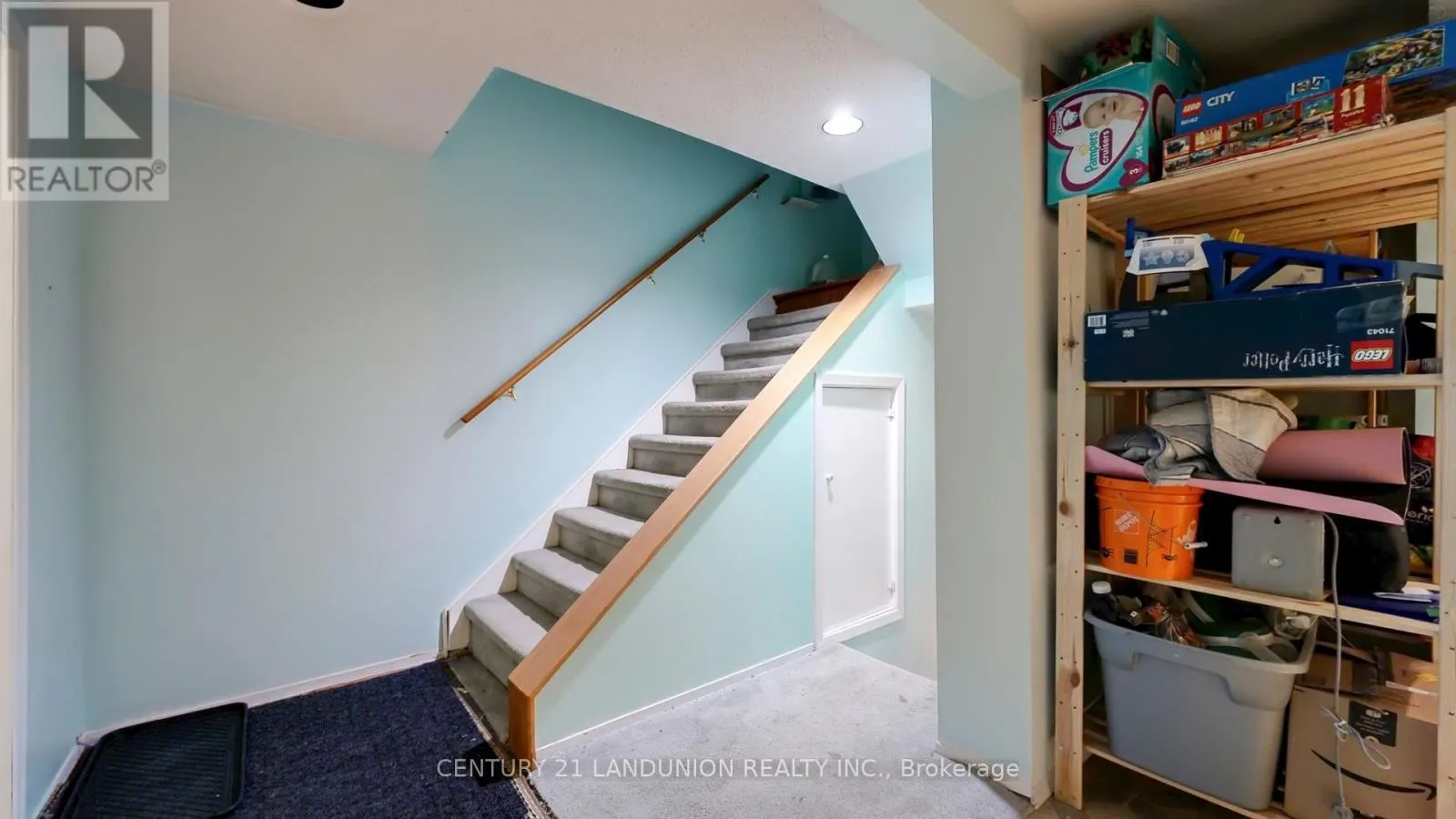 132 SILVER SPRINGS BOULEVARD