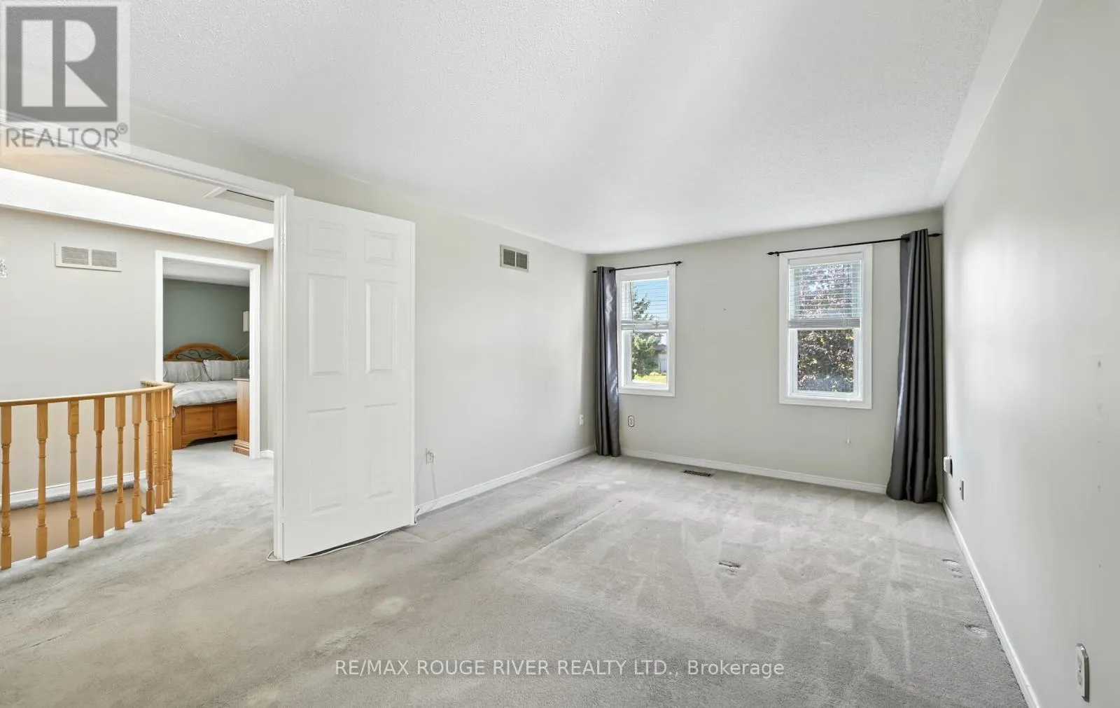 575 DUNROBIN COURT