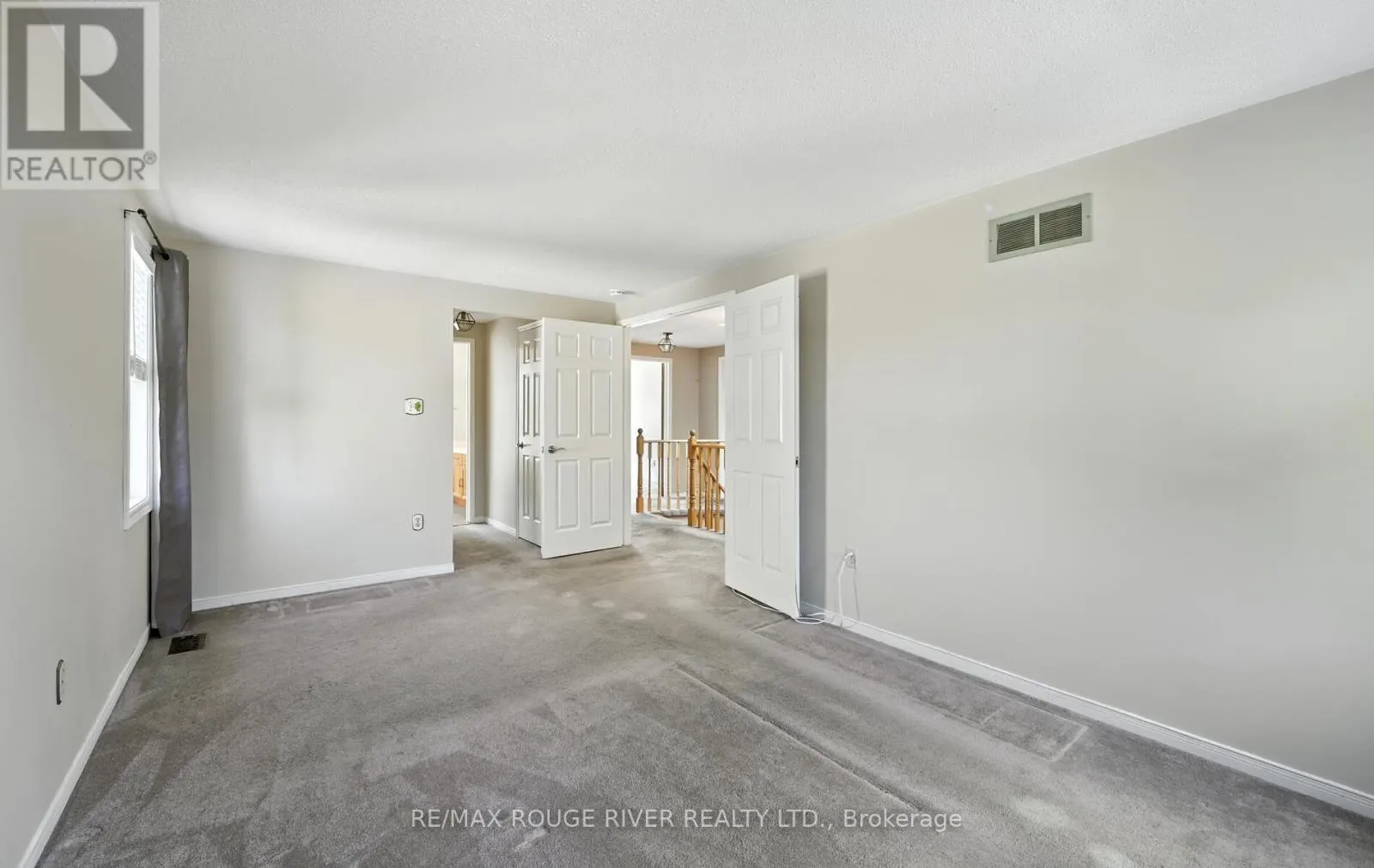575 DUNROBIN COURT