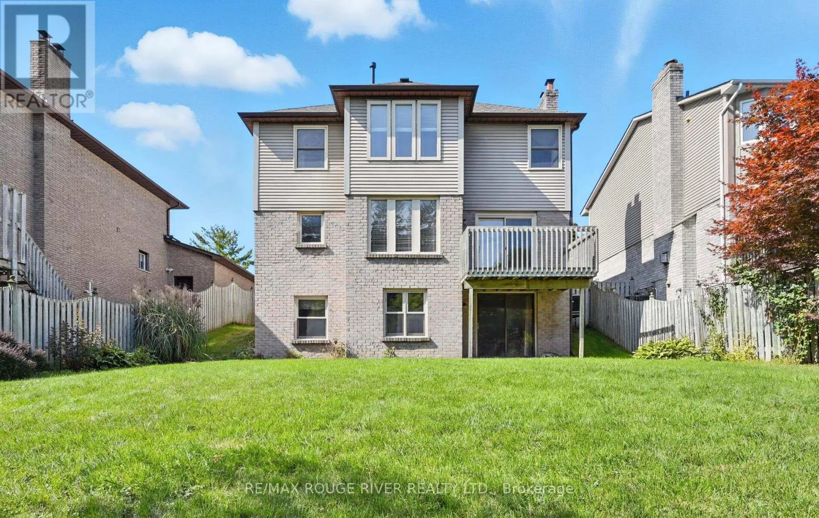 575 DUNROBIN COURT