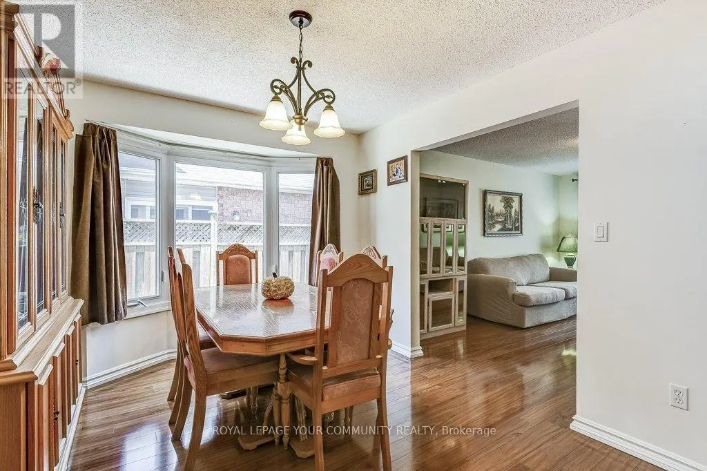 36 STIRLING AVENUE