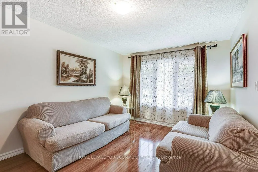 36 STIRLING AVENUE
