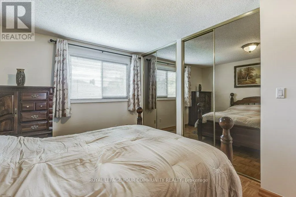 36 STIRLING AVENUE