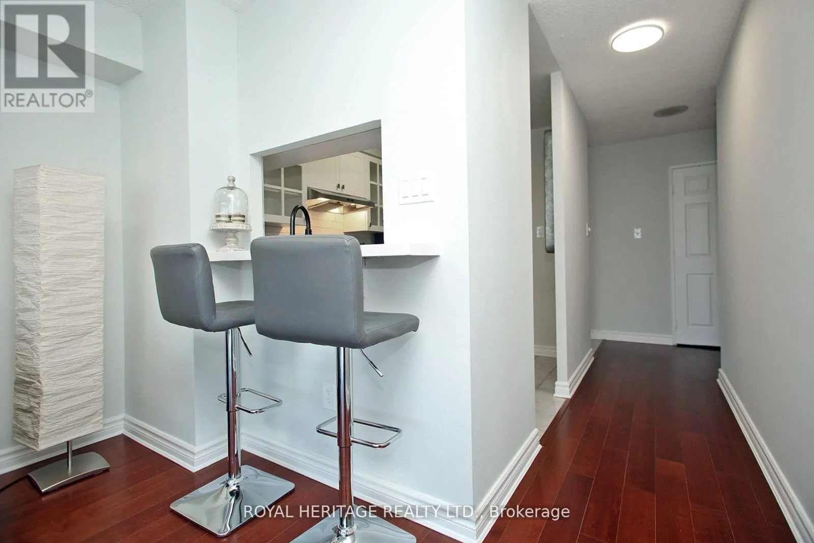 505 - 3231 EGLINTON AVENUE E