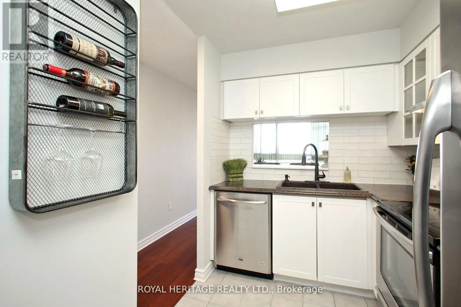 505 - 3231 EGLINTON AVENUE E