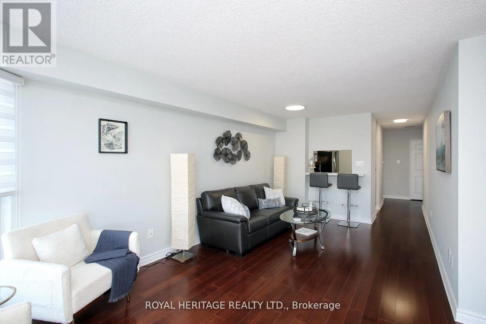 505 - 3231 EGLINTON AVENUE E