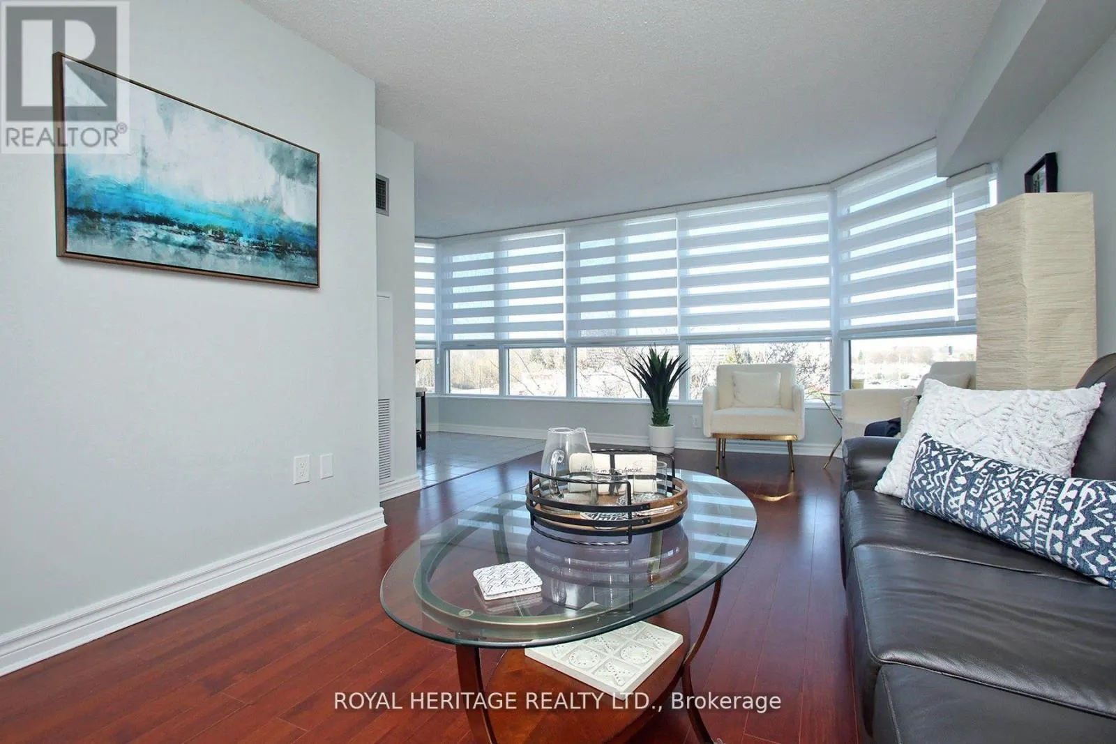 505 - 3231 EGLINTON AVENUE E