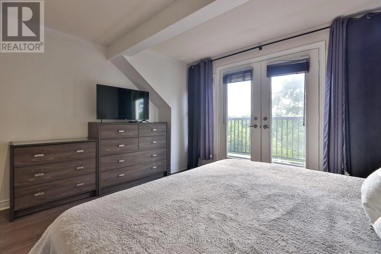 21 - 1330 ALTONA ROAD