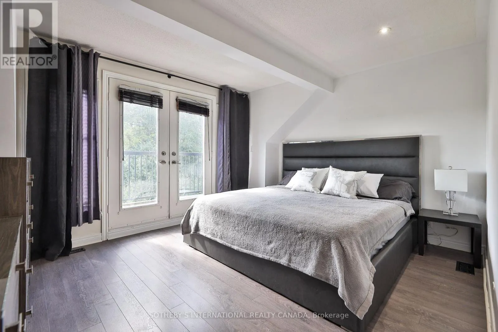 21 - 1330 ALTONA ROAD