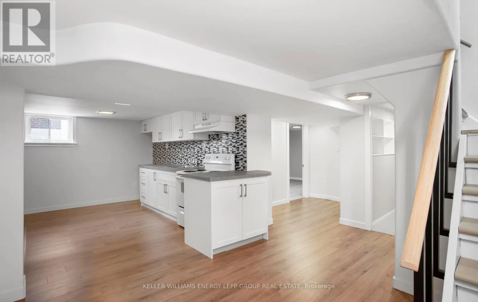 768 OLIVE AVENUE