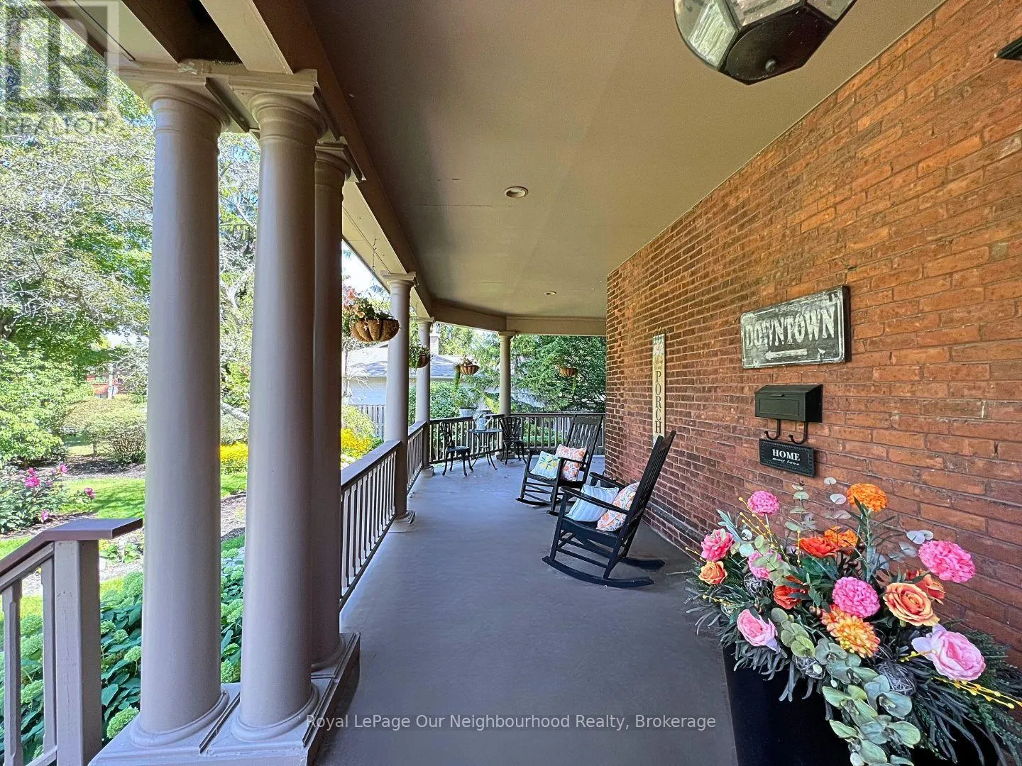 305 TRENT STREET W