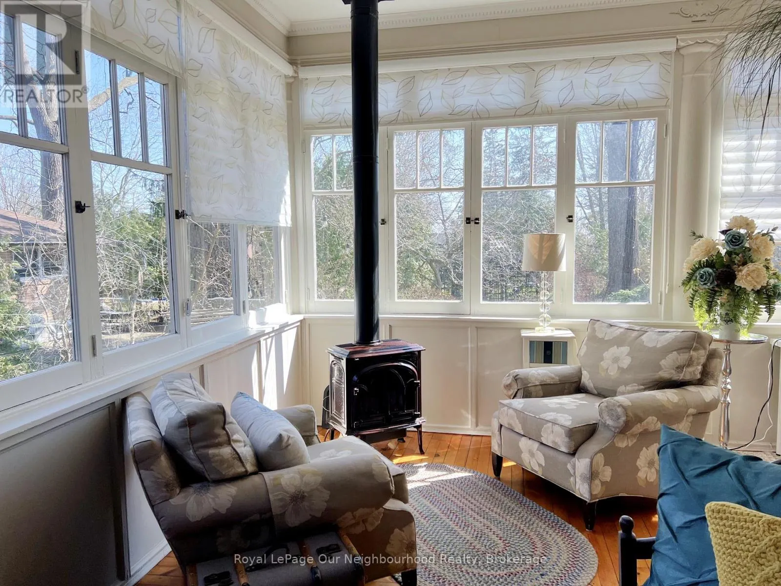 305 TRENT STREET W