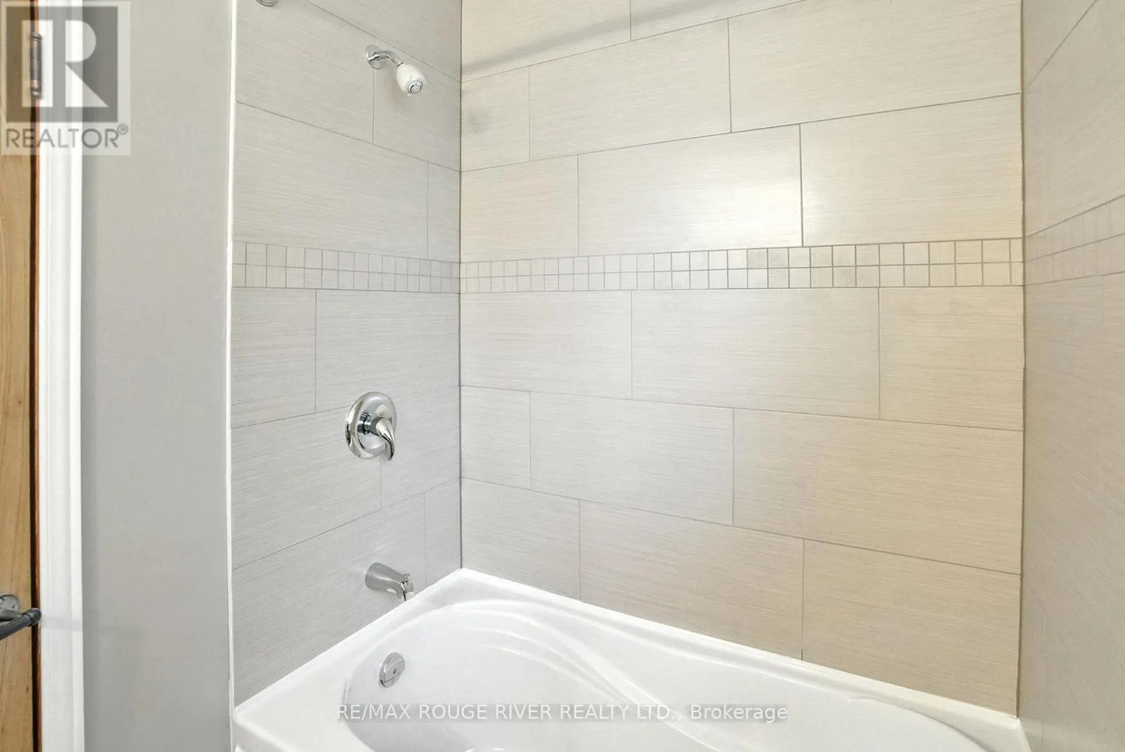 67 ORCHARD VIEW BOULEVARD
