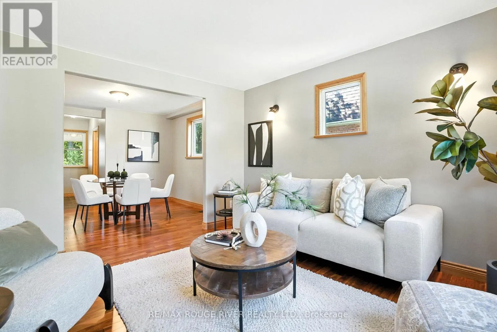 67 ORCHARD VIEW BOULEVARD