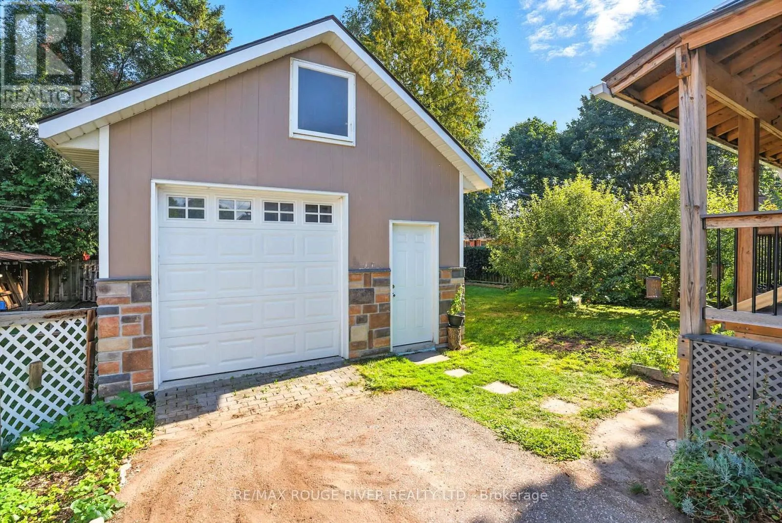 67 ORCHARD VIEW BOULEVARD