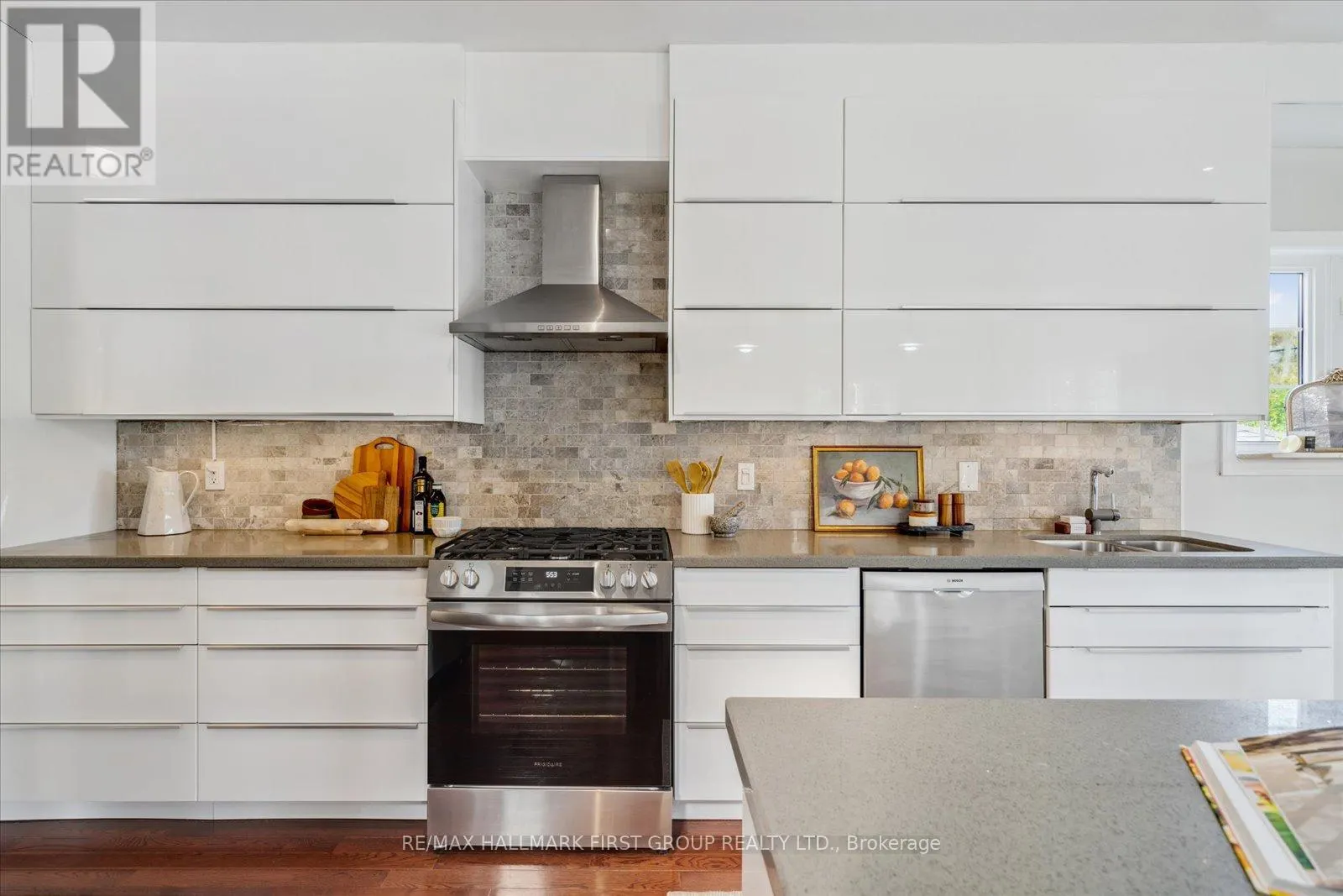 937 PICKERING BEACH ROAD