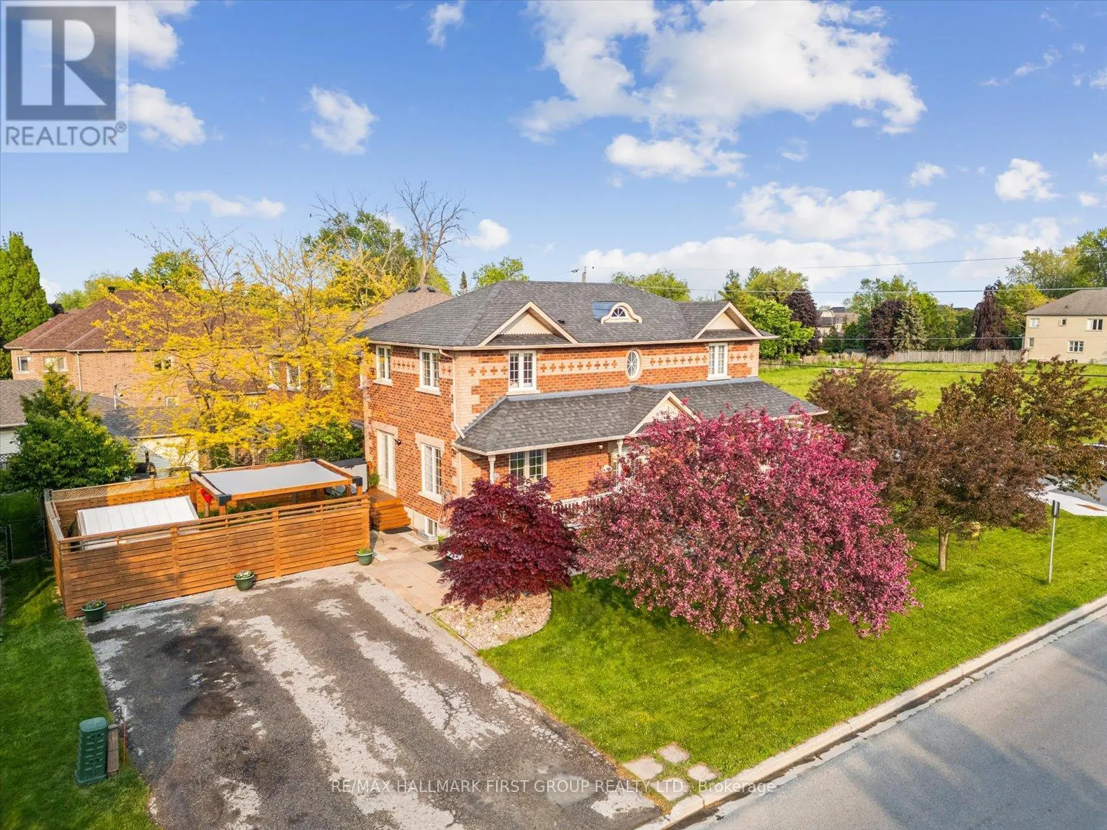 937 PICKERING BEACH ROAD
