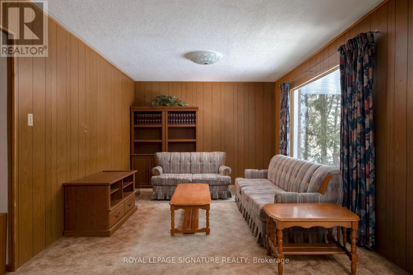 22 MERKLEY SQUARE