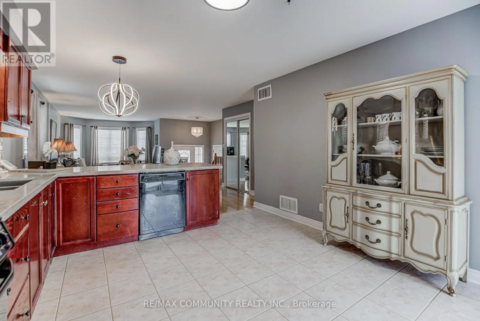 48 BLOOM AVENUE