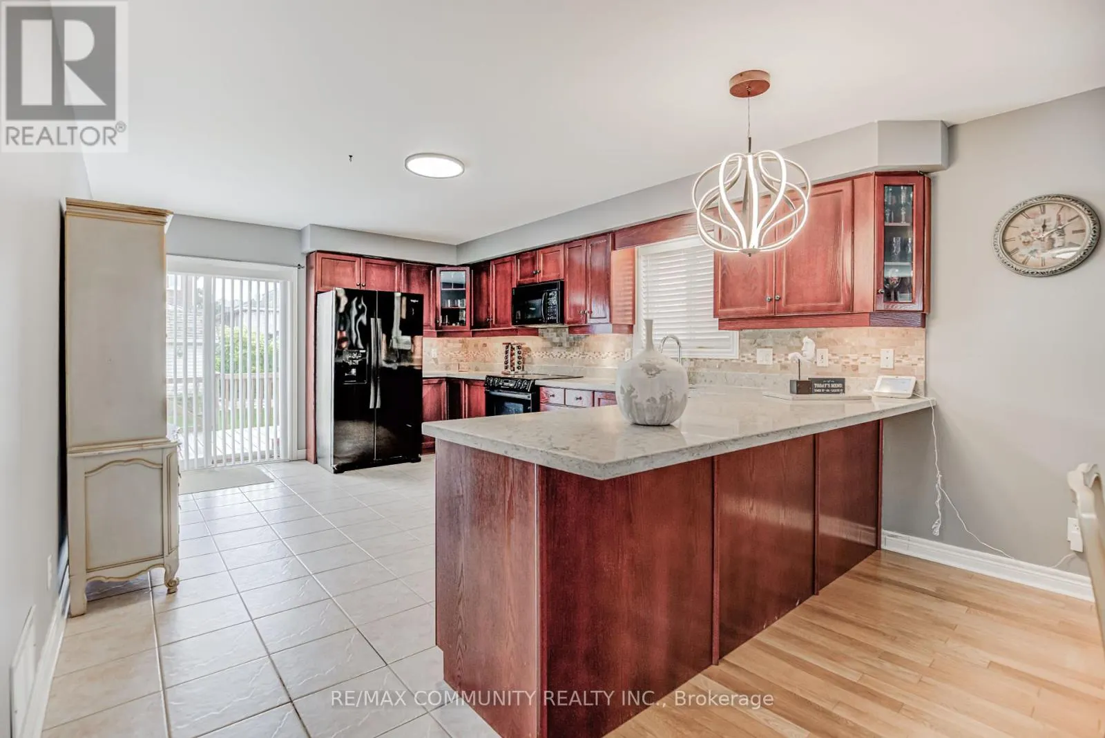 48 BLOOM AVENUE