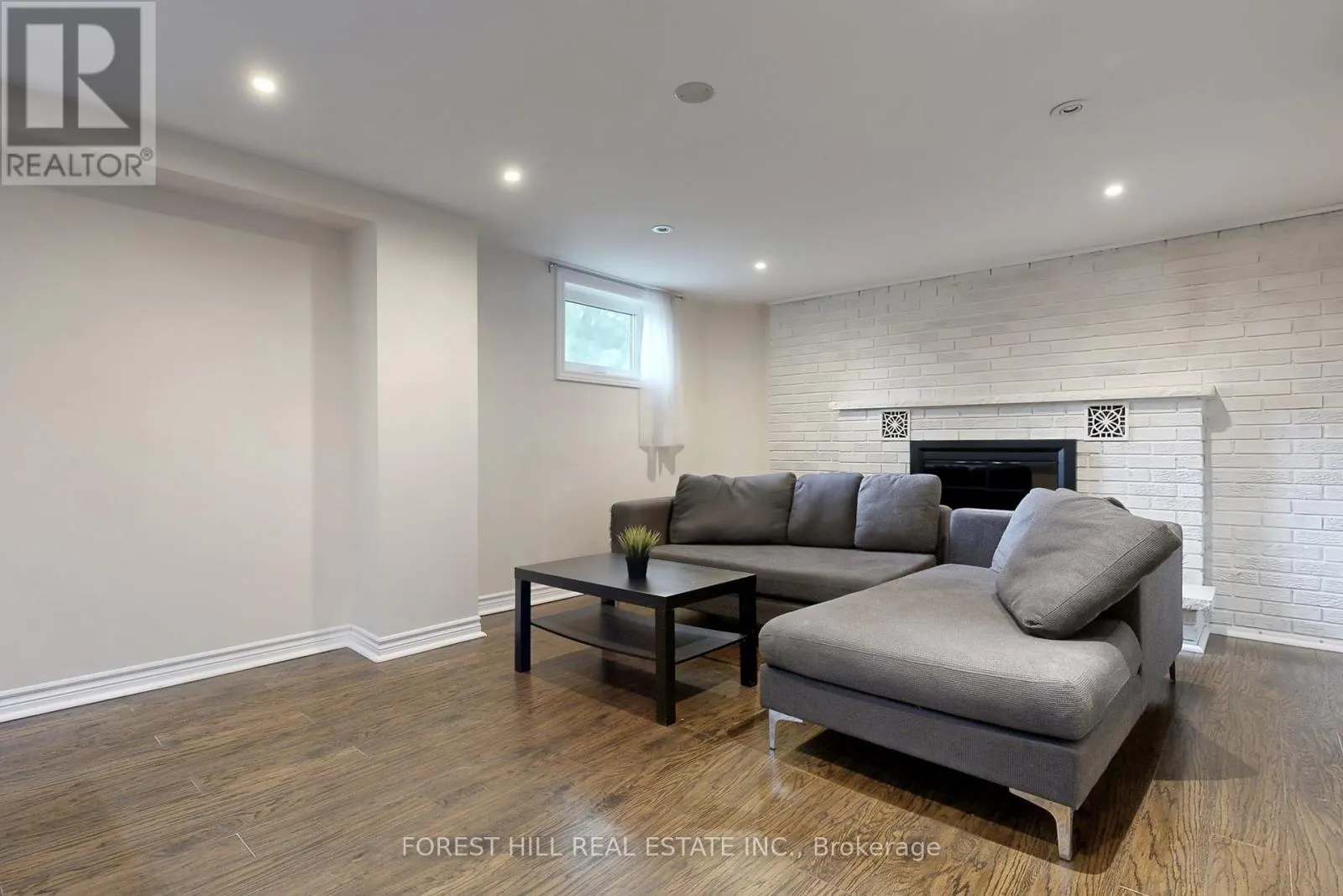 14 ILFRACOMBE CRESCENT