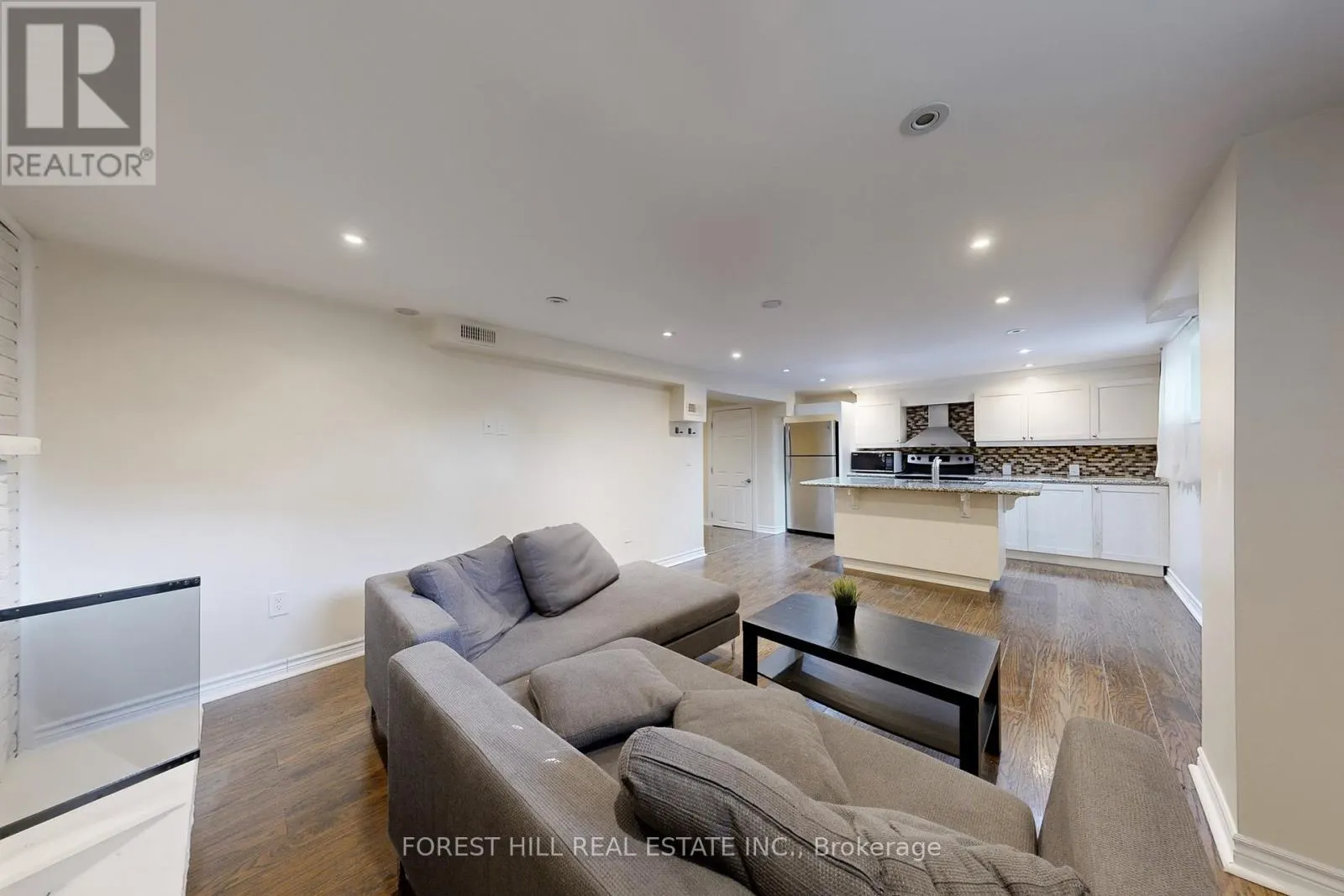 14 ILFRACOMBE CRESCENT