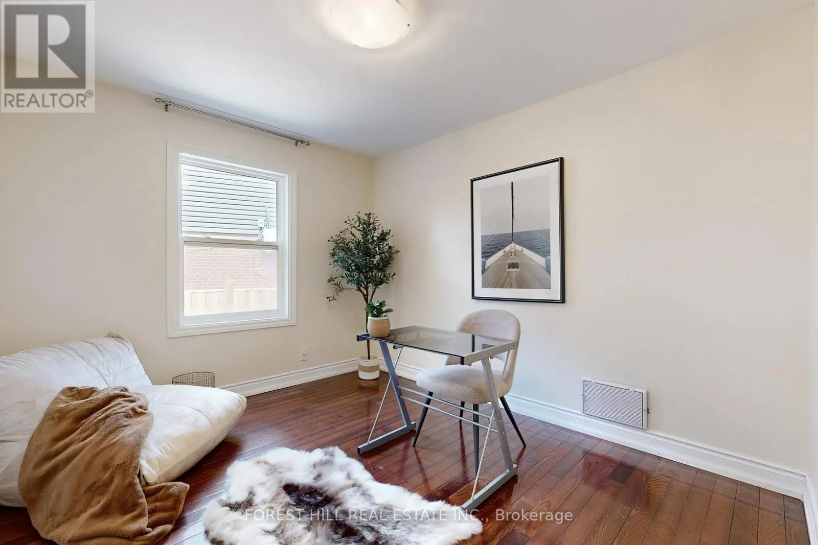 14 ILFRACOMBE CRESCENT