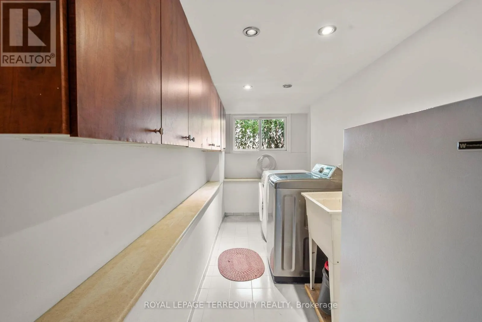 144 THICKSON ROAD N