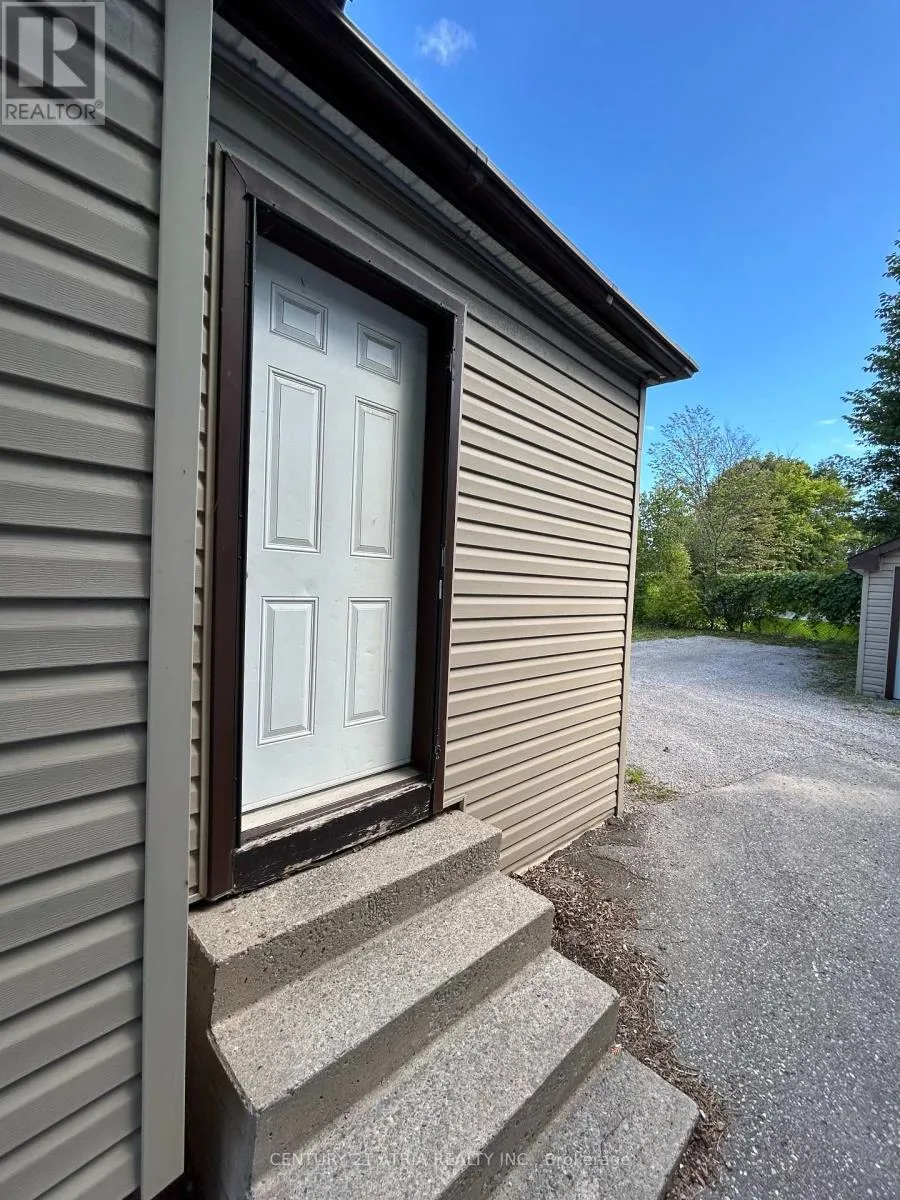 41 BLOOR STREET E