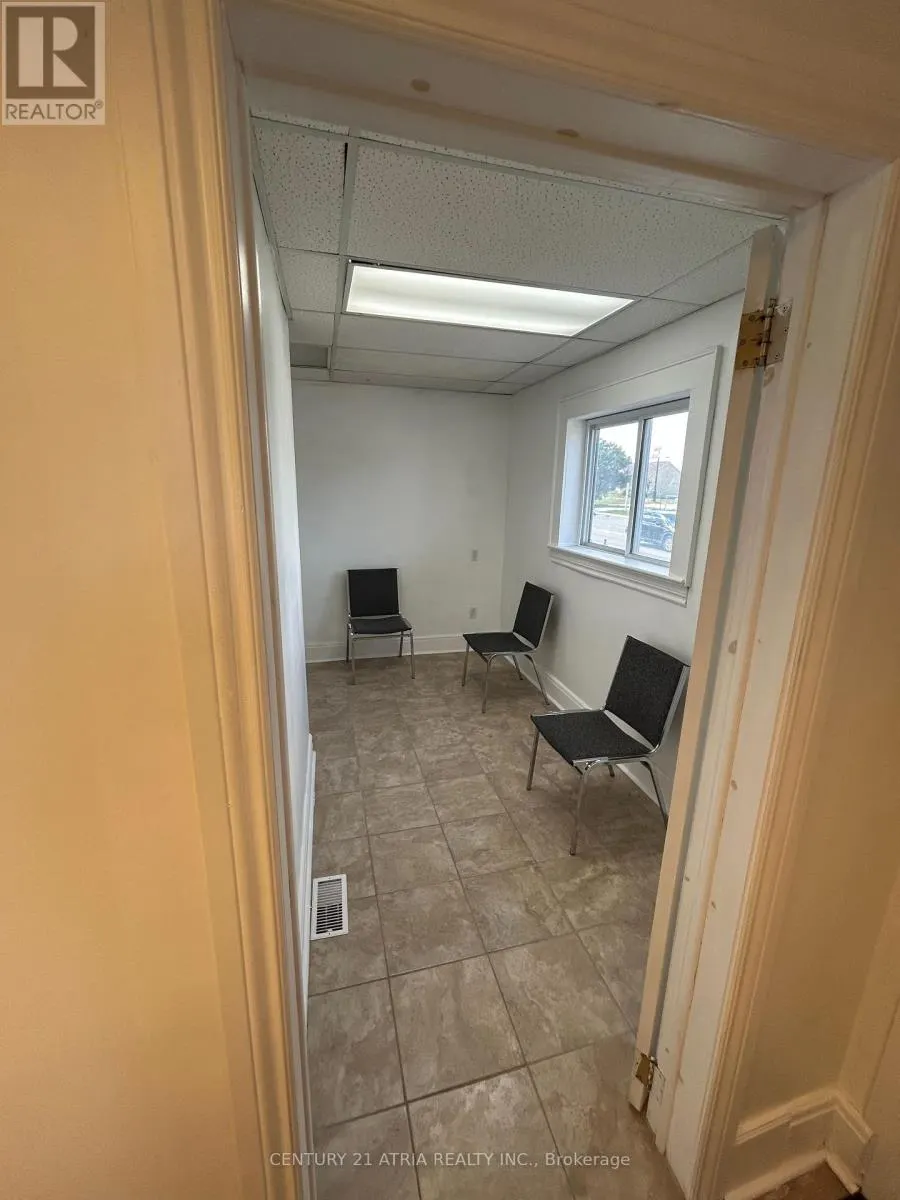 41 BLOOR STREET E