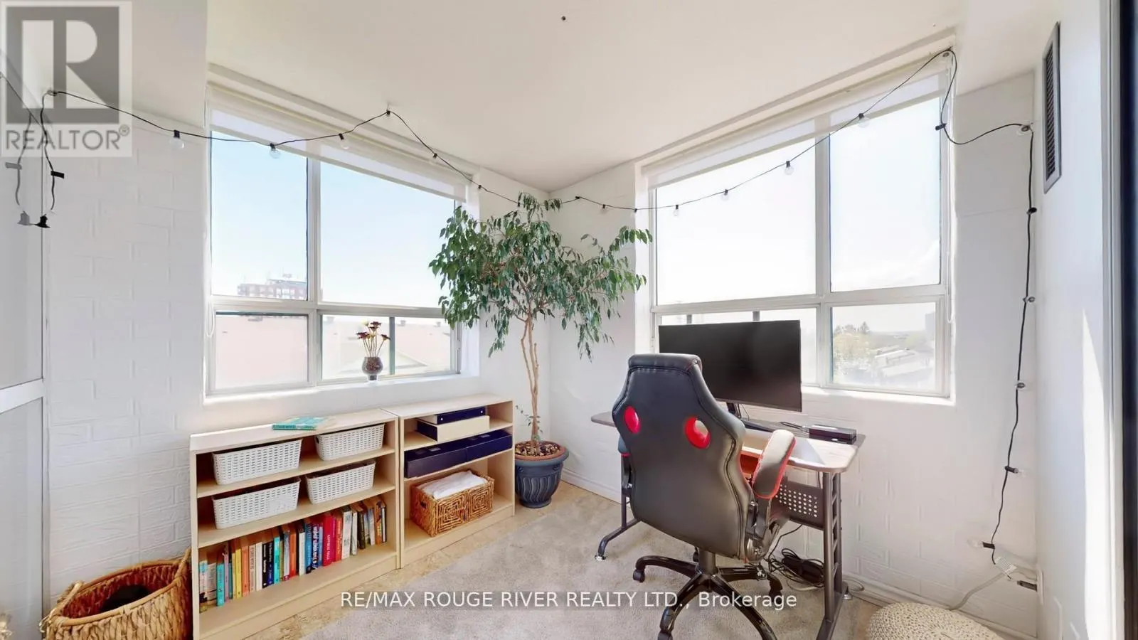 507 - 1655 PICKERING PARKWAY
